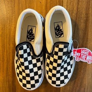 NWT Classic slip on youth vans. Size 11.5